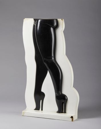 Aucune Technique Jones - Allen Jones (1937) - Legs - sculpture in resin - 1937